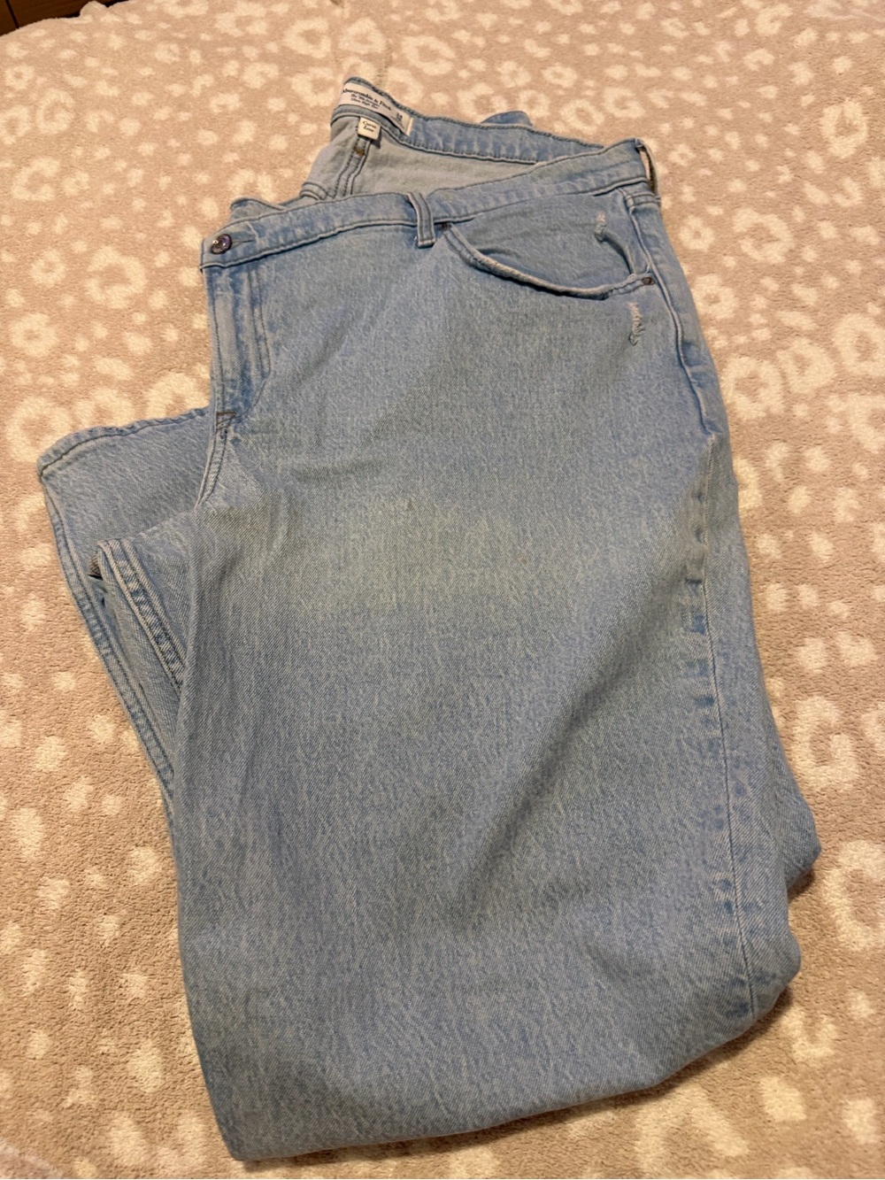 Abercrombie & Fitch Light Blue Women’s Straight Leg Jeans